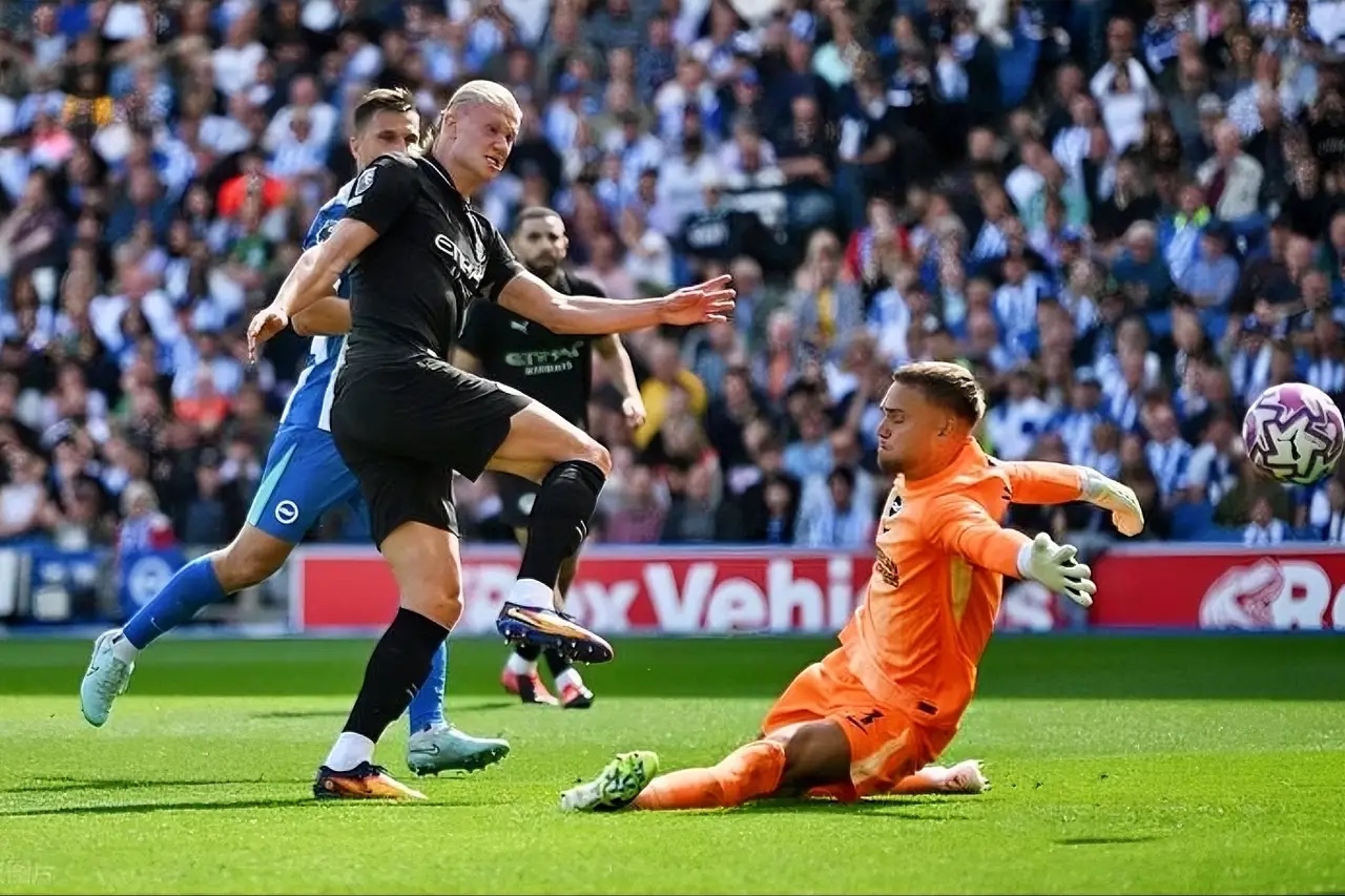 LoL-包含冲刺阶段曼城备战社区盾，远射贴柱细节曝光，引发热议，控场能力受关注的词条