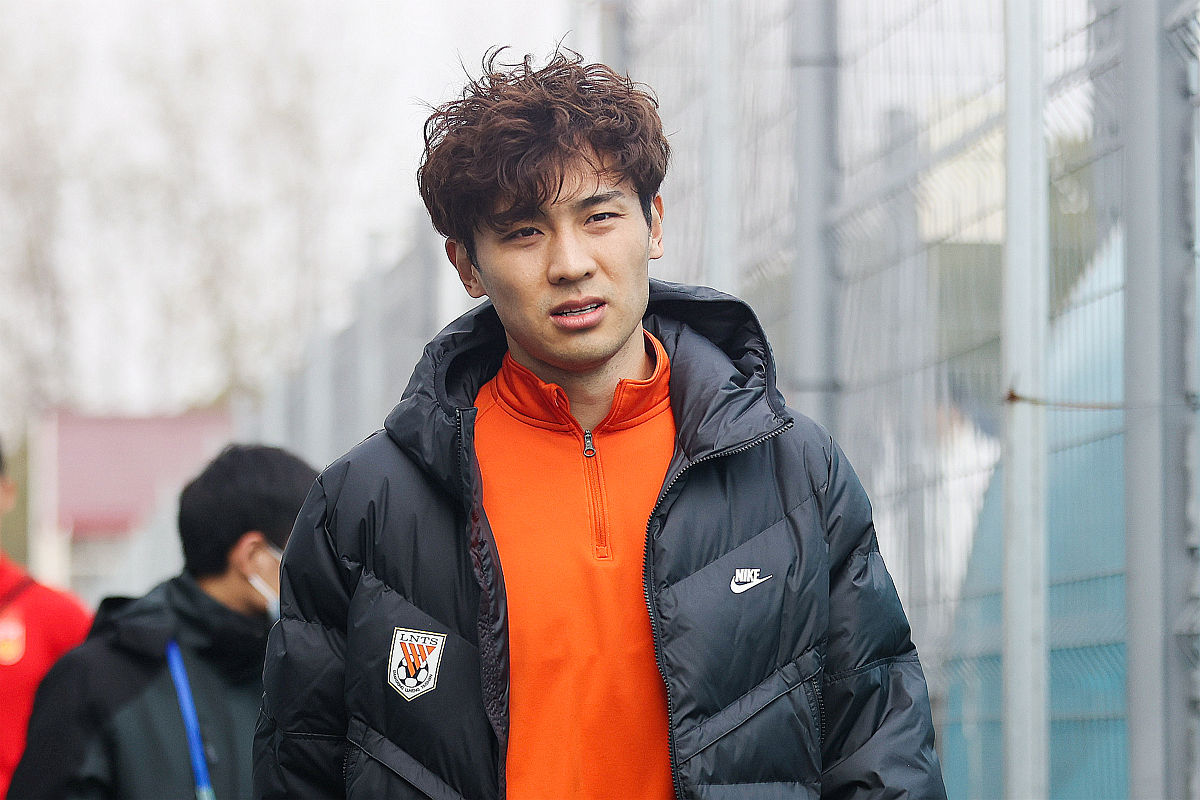 爱游戏-赛后体能课后；上海申花完成体检备战德国杯；球迷炸锅；年轻球员得到机会的简单介绍